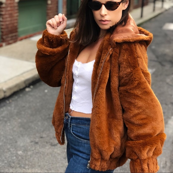 Jackets & Blazers - Last 1✨Caramel Brown Hoody Faux Fur Bomber Jacket